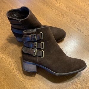 Women’s xoxo brown boots size 9